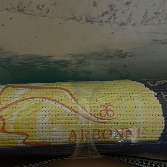 ARBONNE logo’d yoga mat with carrying strap NEW - Picture 2 of 6